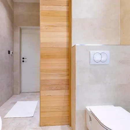 Adora Luxury Apartment