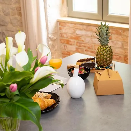 Adora Luxury Apartmán *